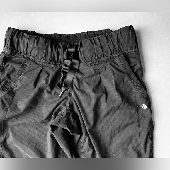 lululemon dance studio pants black side zippers - Picture 9 of 9